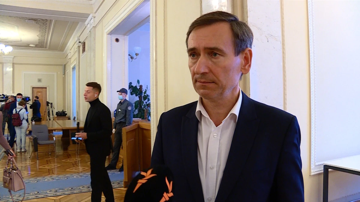 Представник президента пояснив, чому українців не попередили про вторгнення восени 2021 року