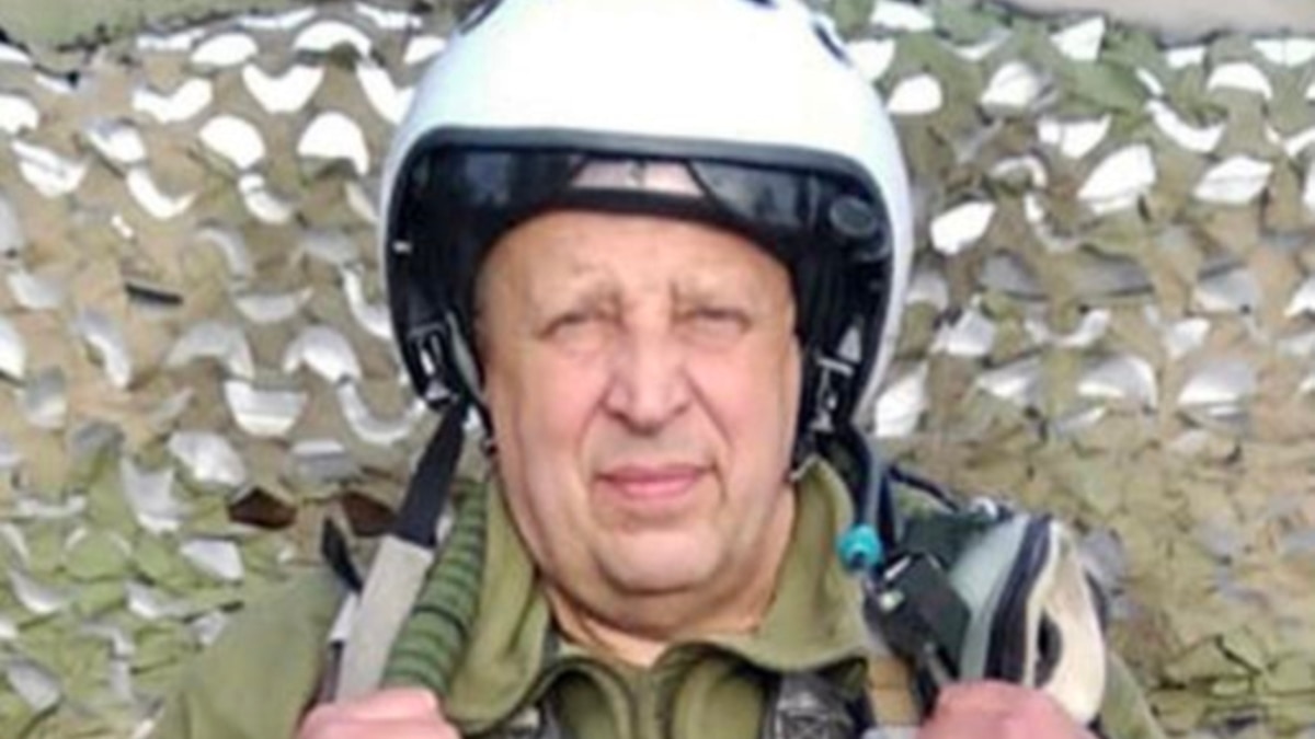 У Бучі попрощаються з військовим льотчиком, який керував «привидами Києва» – міський голова