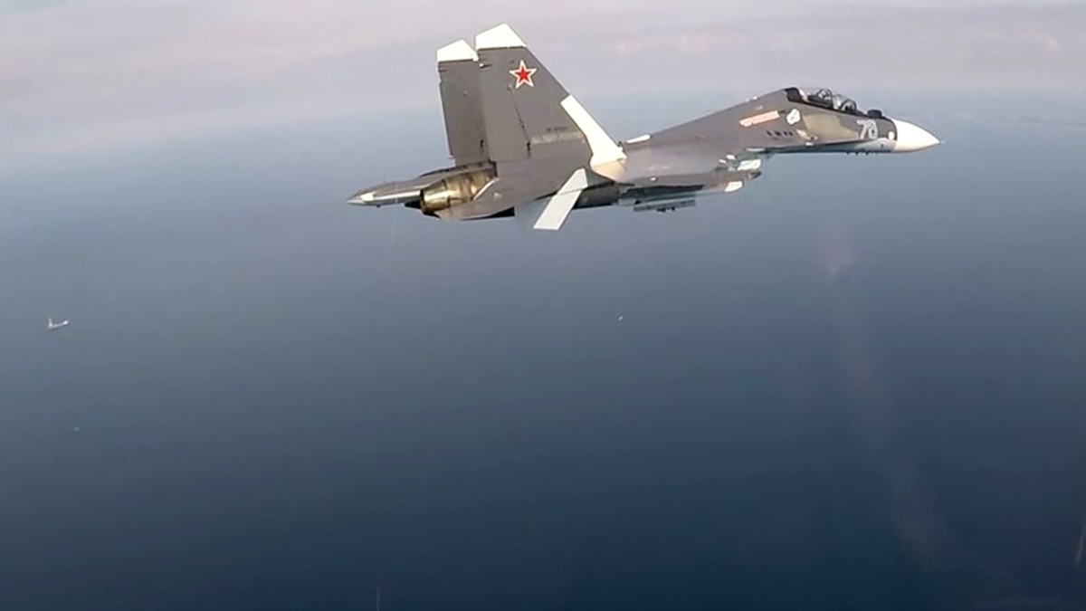 Російські Су-24 зайшли з моря і випустили ракети – влада Одещини повідомила про ефективну роботу ППО