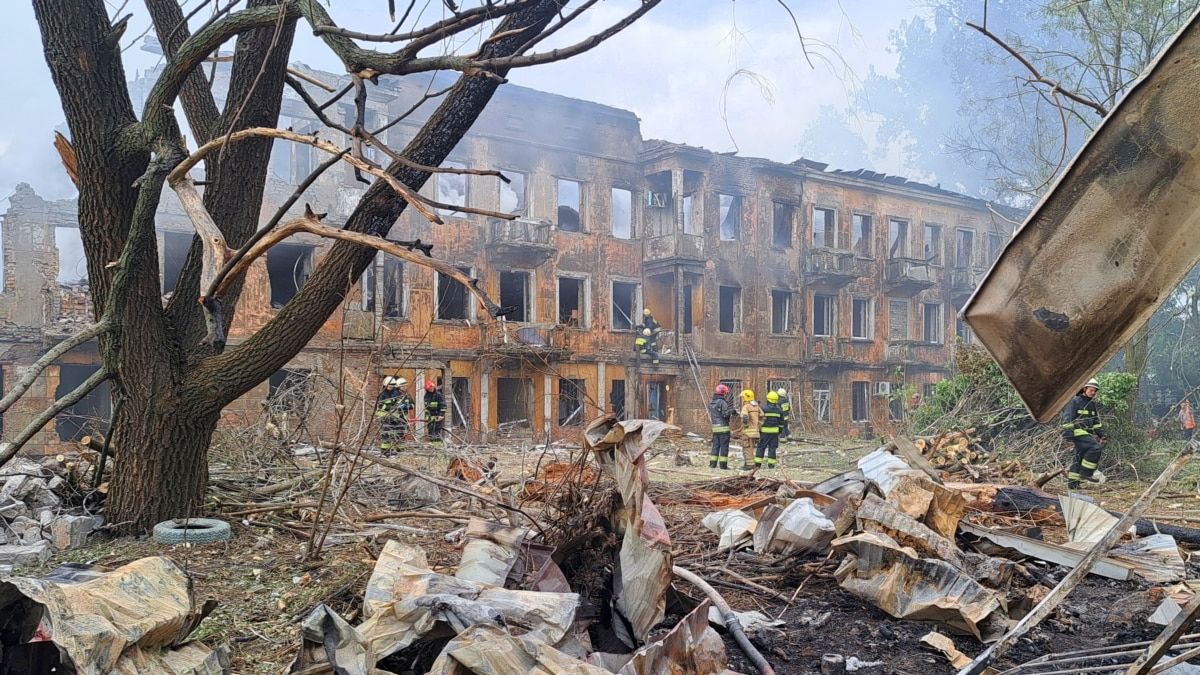 Удар по лікарні в Дніпрі є «доказом варварства» Росії – чеський міністр