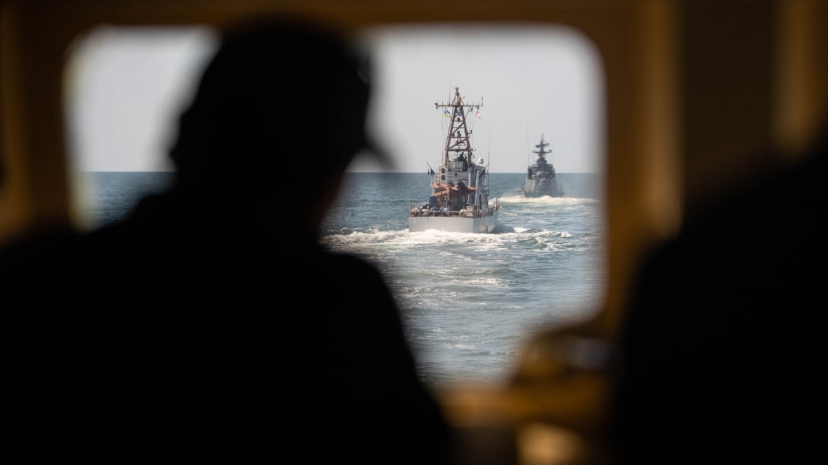 Кораблі «Черкаси» та «Чернігів» беруть участь у міжнародних навчаннях біля Британії – ВМС